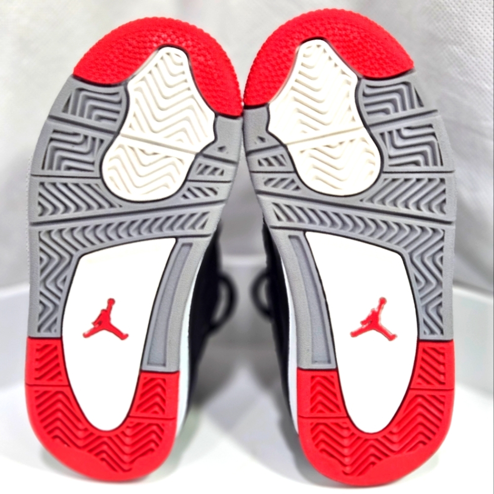 Jordan 4's, 10C, Black/Red/White - Picture 4 of 8